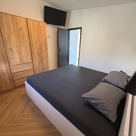Bellavista Подстрана