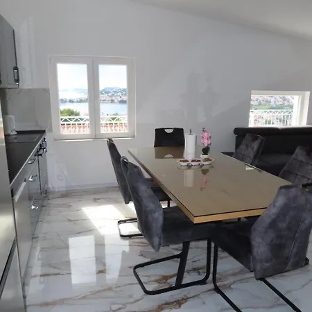 Apartman Bellavista *